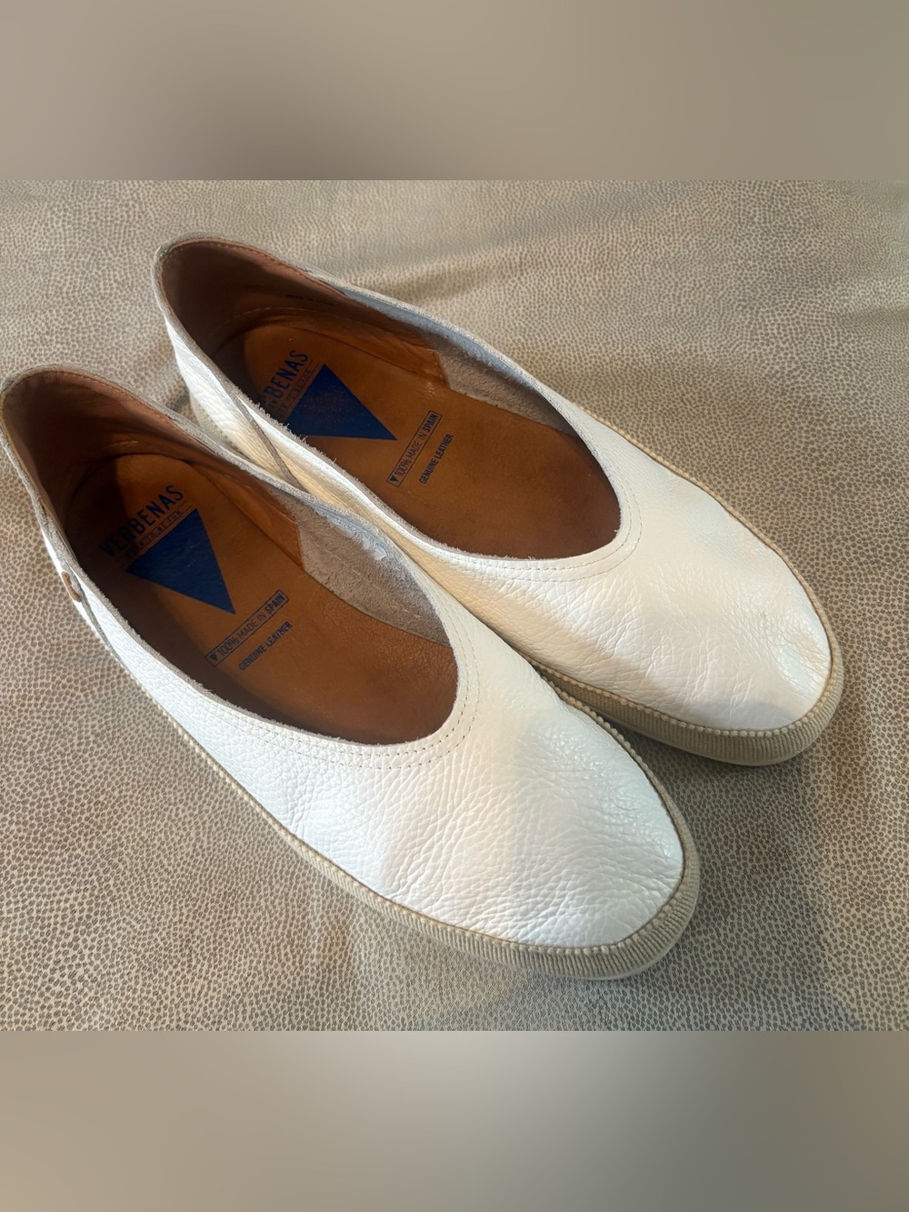 Verbenas White pebbled leather Size 41 Neola
